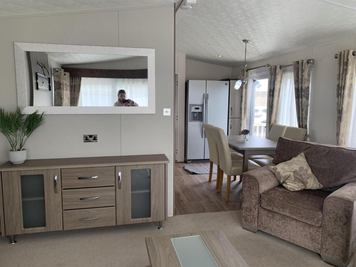 Beautiful 6 Berth Caravan By The Beach In Suffolk Ref 40076Nd Hotel Lowestoft Ngoại thất bức ảnh