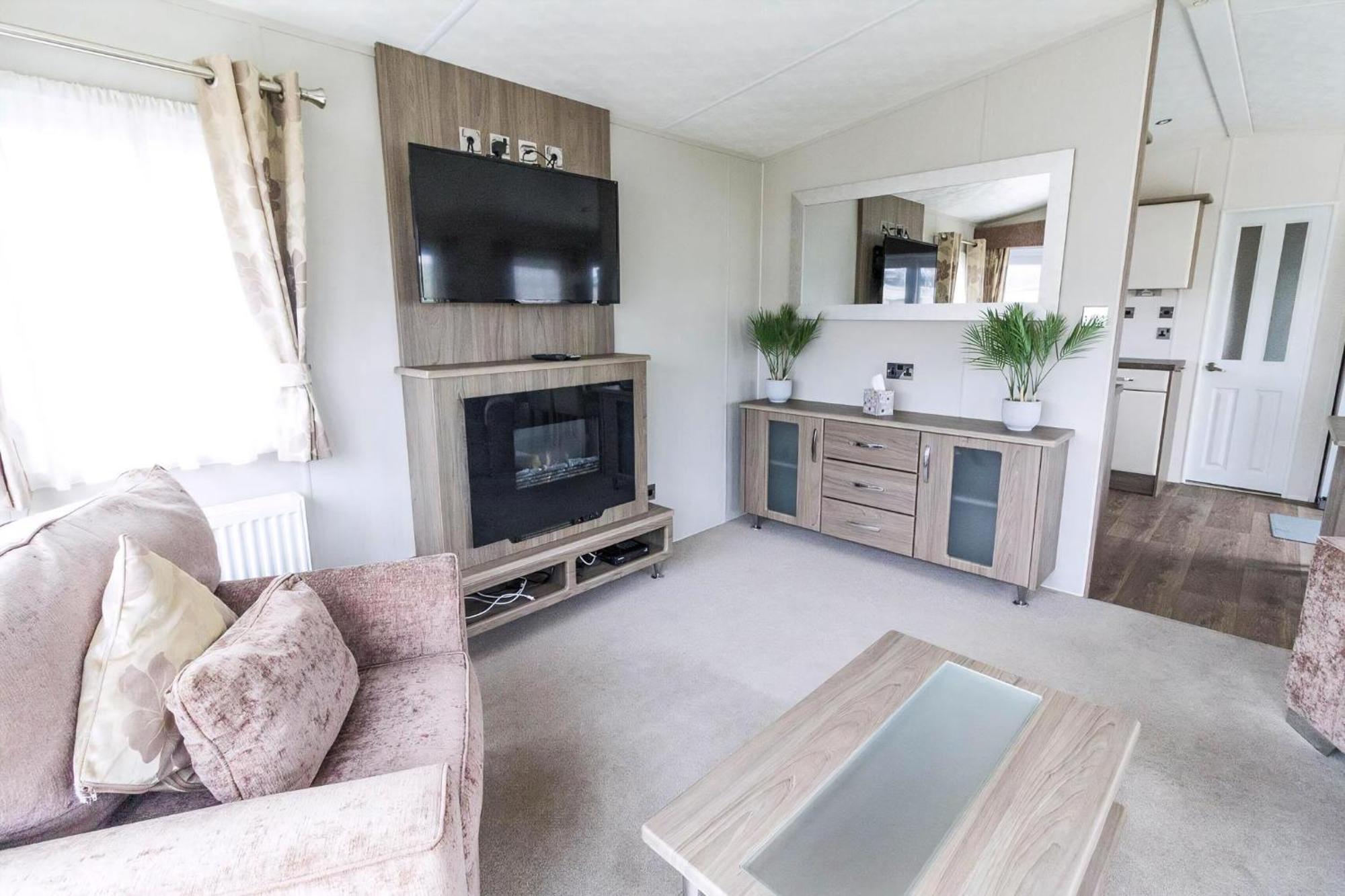Beautiful 6 Berth Caravan By The Beach In Suffolk Ref 40076Nd Lowestoft Ngoại thất bức ảnh